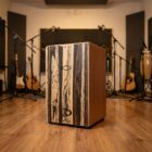 Cajon model Peñaflor Studio série (6 strun)